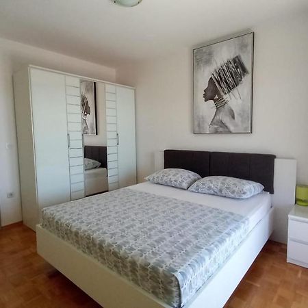 Apartman Marta Podstrana Eksteriør bilde