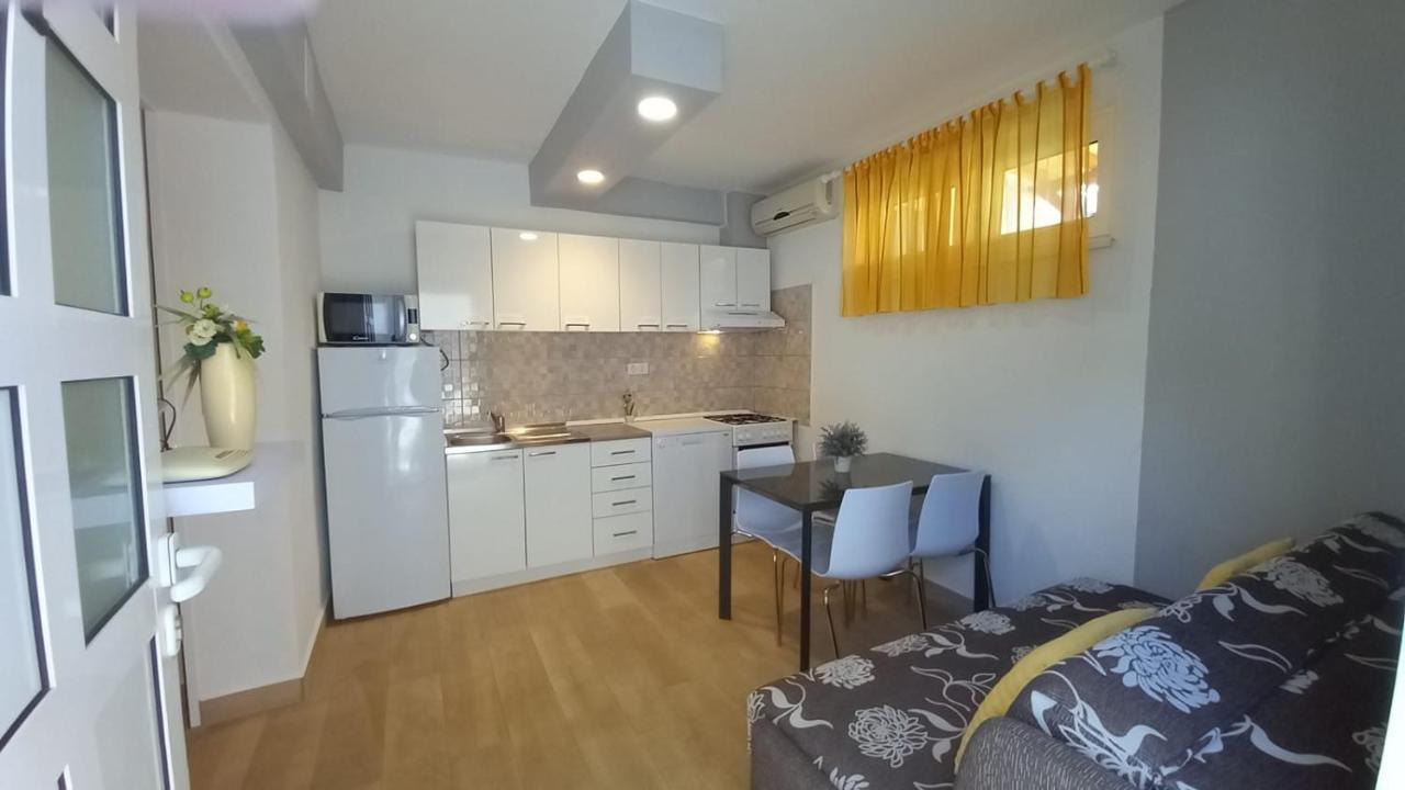 Apartman Marta Podstrana Eksteriør bilde