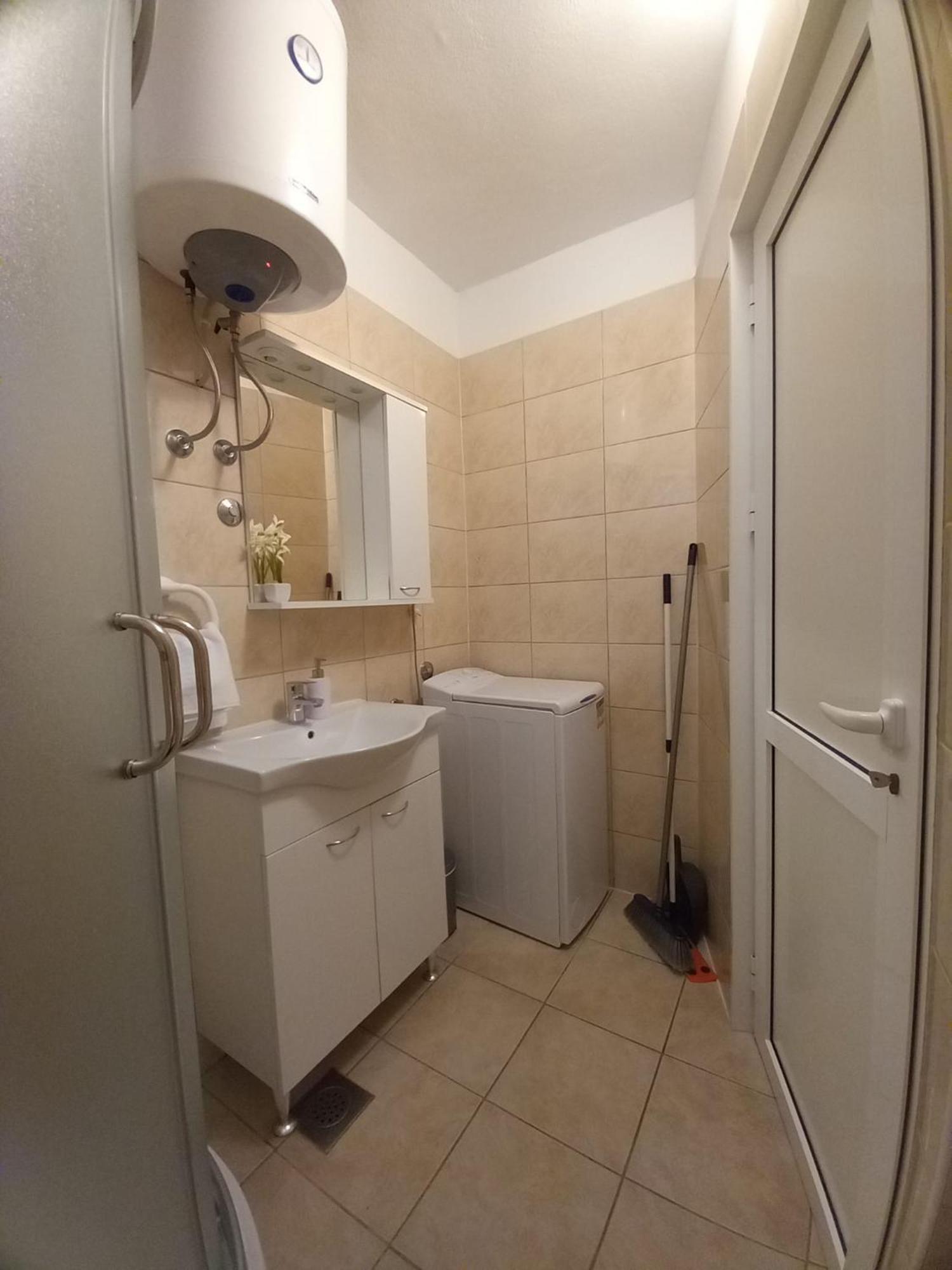 Apartman Marta Podstrana Rom bilde
